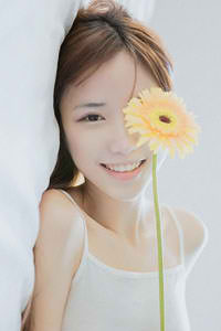 《老师好爽你下面水好多》