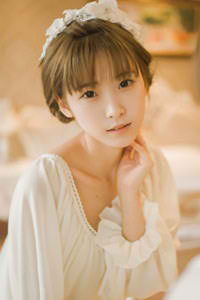 老赵揉着粉嫩的双乳