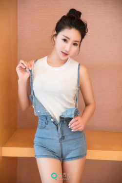 公交车走光