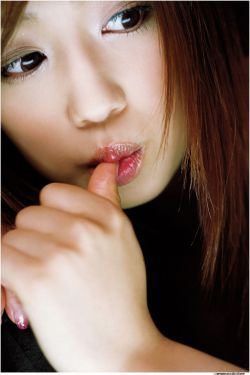 《现在和爱的人在一起吗》