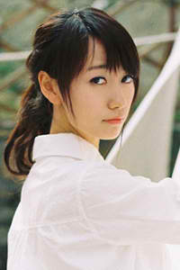 精华液一区二区区别44岁能用吗