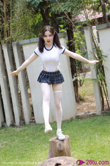天空之镜