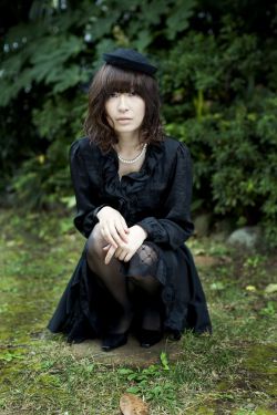 保安毒死小区11只宠物狗获刑