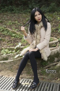 《年轻女教师3》在线HD